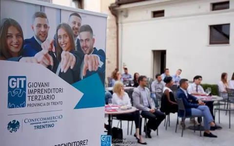Essere curiosi, sapersi innovare e non piangersi addosso: la lezione di Poli e Cosi